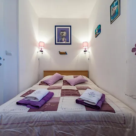 Nera Apartment *